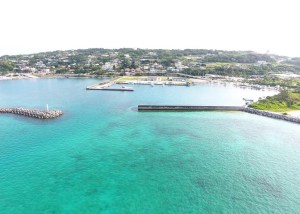 沖縄ダイビングショップKAHANAが開催するUSS EMMONS（エモンズ）沈船ダイビングは古宇利漁港より出航します